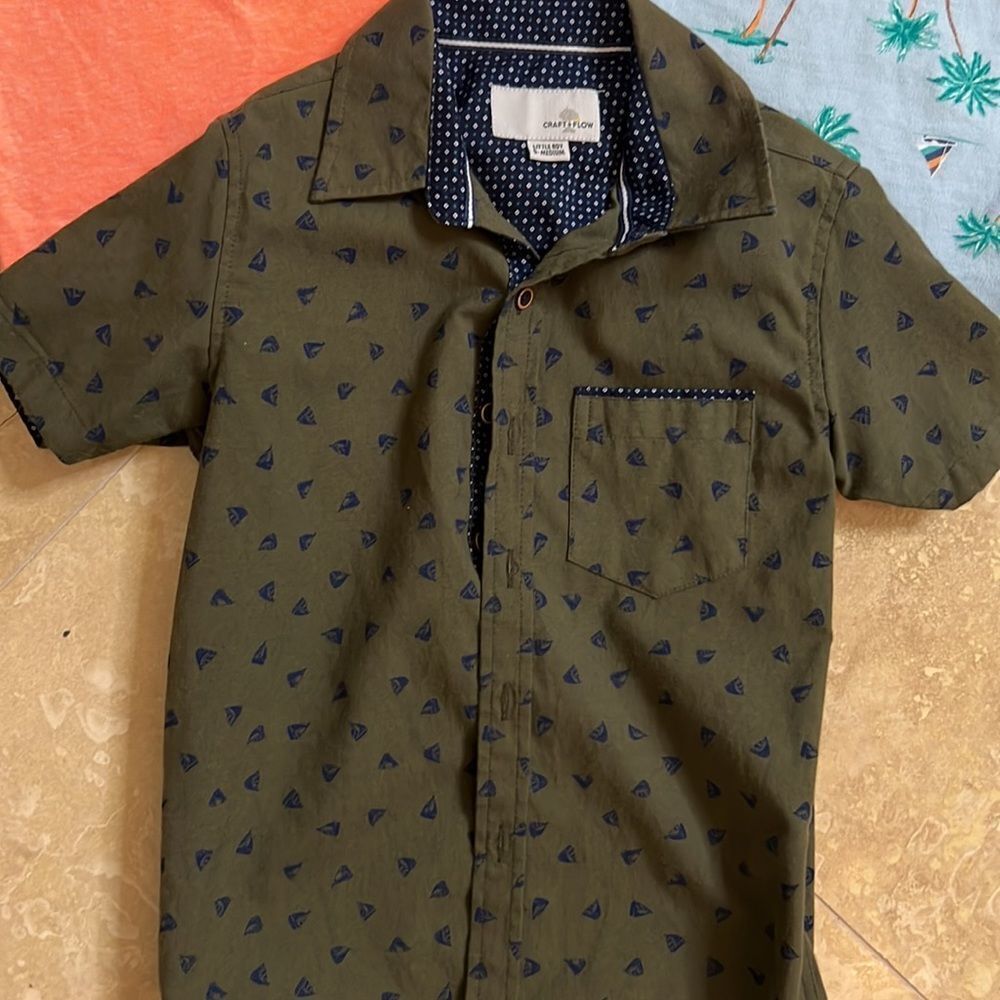 💙3 boy tops💙 - Picture 2 of 4
